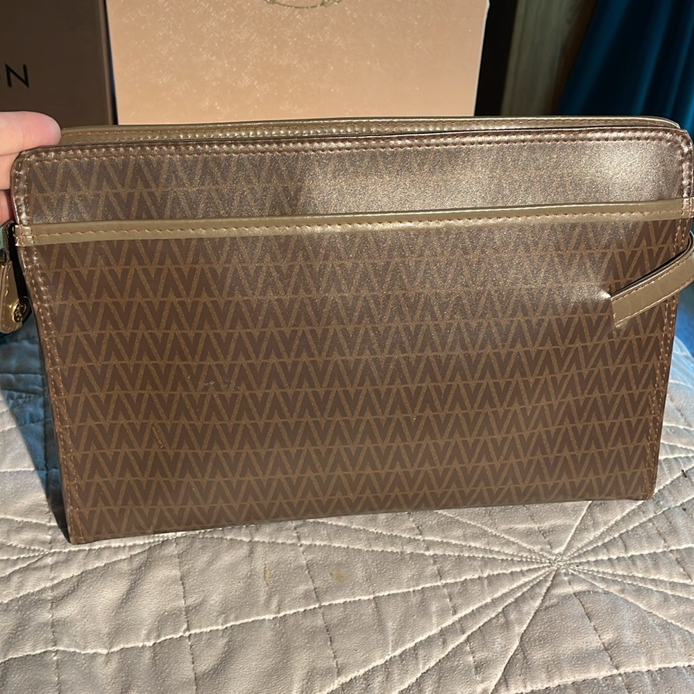 Valentino Clutch - Picture 3 of 17